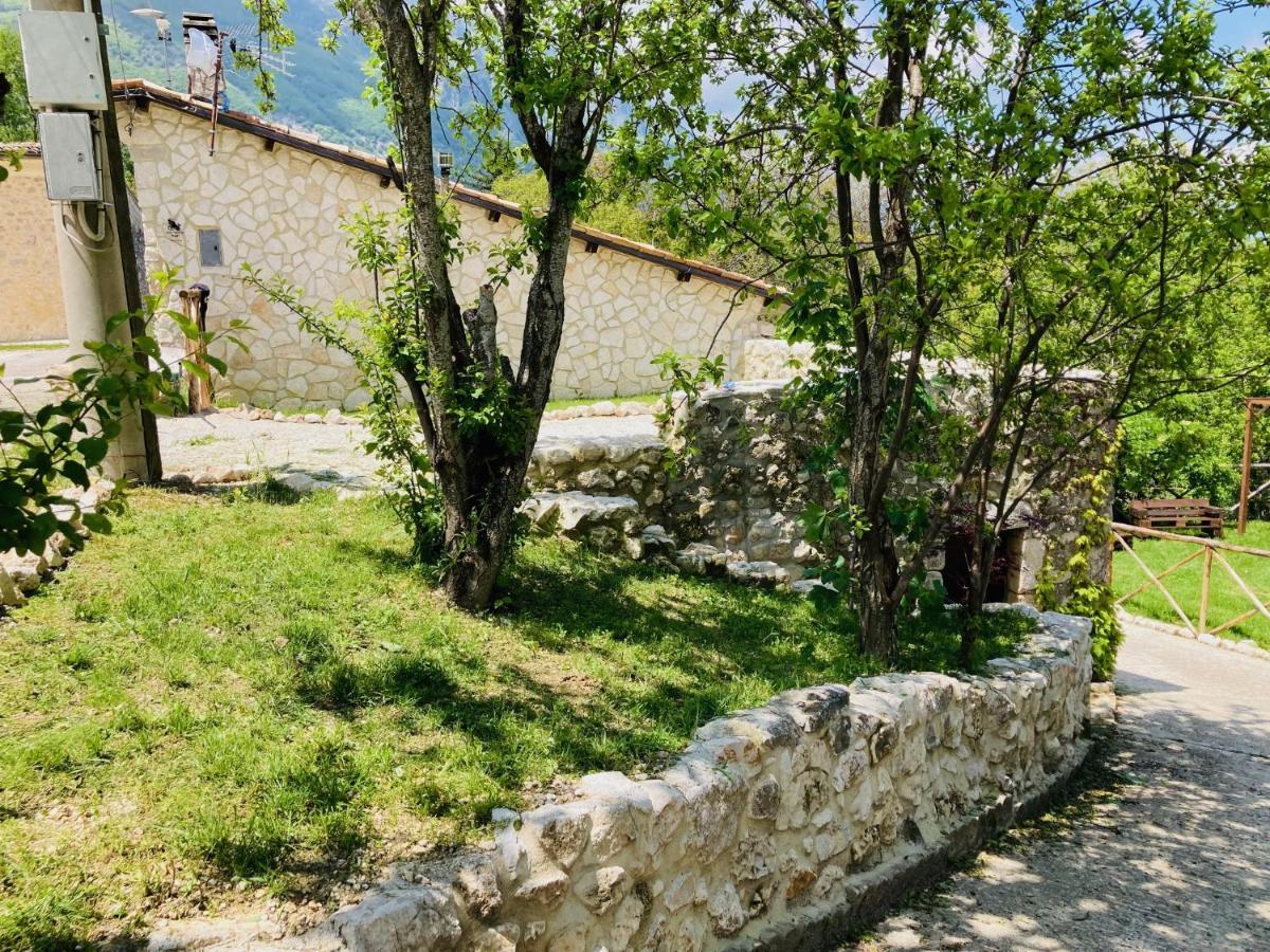 Casa Mupi Villa Sant'Eufemia a Maiella Bagian luar foto