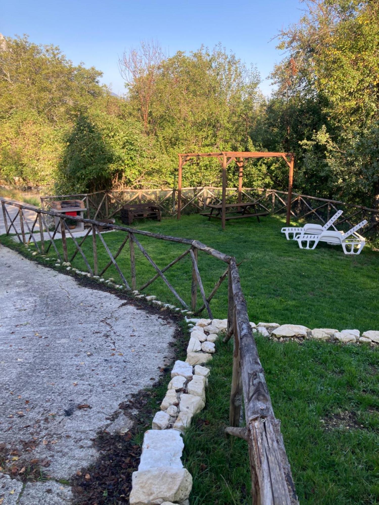 Casa Mupi Villa Sant'Eufemia a Maiella Bagian luar foto