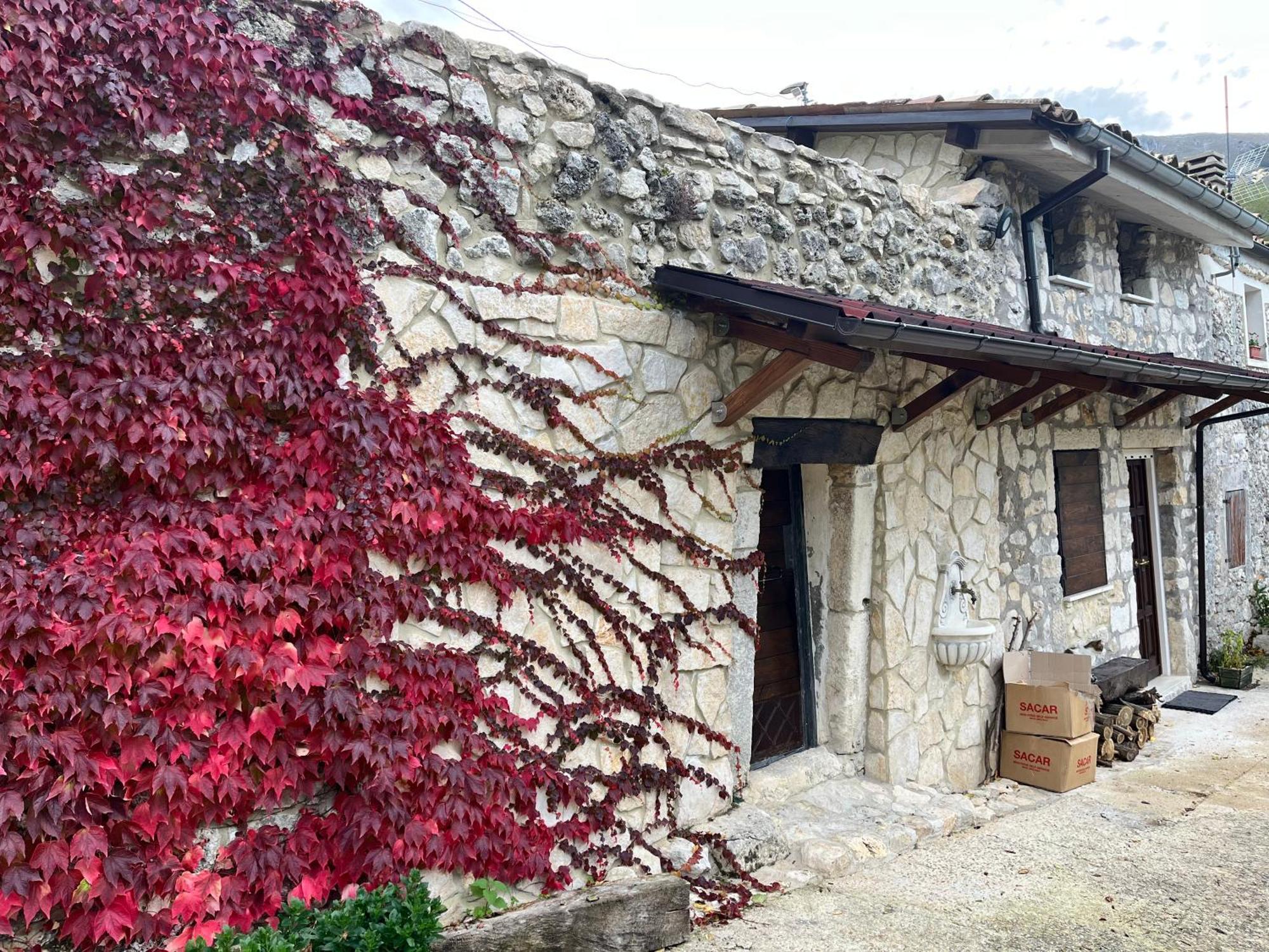 Casa Mupi Villa Sant'Eufemia a Maiella Bagian luar foto